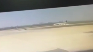 Photo of پی آئی اے طیارہ حادثہ ، جہاز کی رن وے پربیلی لینڈنگ کی ویڈیوسامنے آگئی