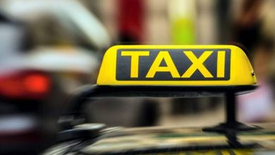 Photo of ٹیکسی ڈرائیور نے کراچی کی رہائشی فیملی کو نشہ آور چائے پلا کر لوٹ لیا