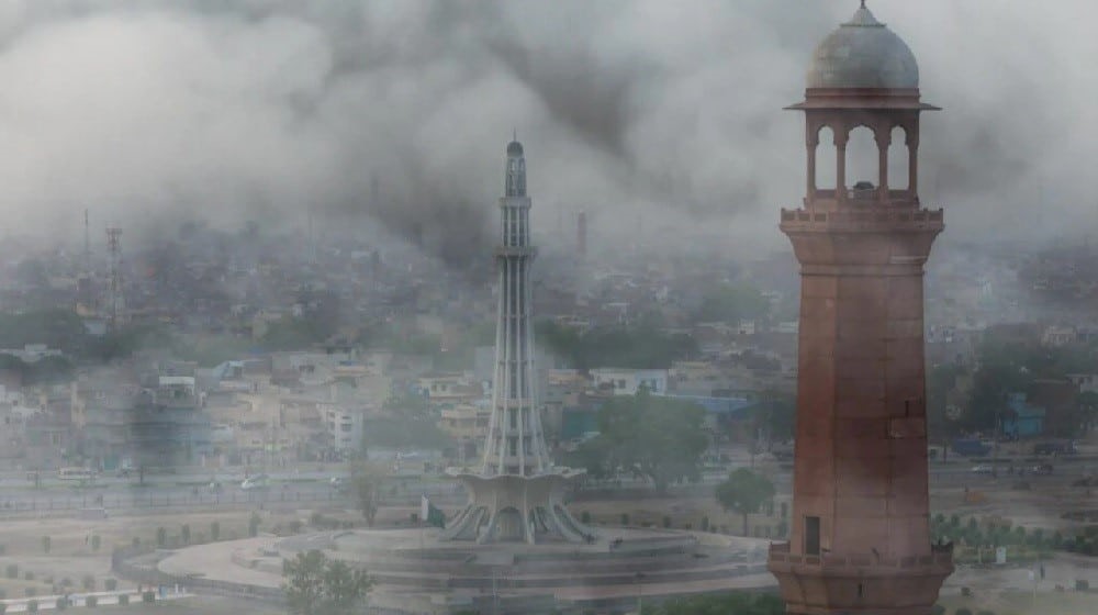 Lahore, Karachi Among World’s Most Polluted Cities as Air Quality Plummets